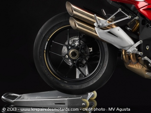 Roadster MV Agusta Brutale 1090 Corsa