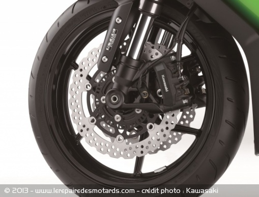 Sport-touring Kawasaki Z1000SX 2014