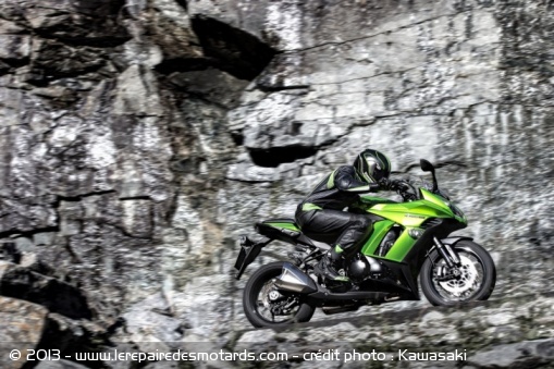 Sport-touring Kawasaki Z1000SX 2014