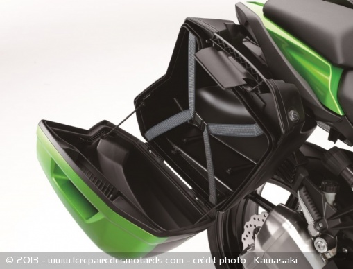 Sport-touring Kawasaki Z1000SX 2014