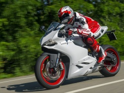 Sportive Ducati 899 Panigale