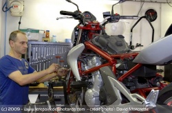 Réparation d'une moto