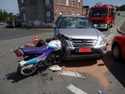 Sécurité routière accident deux roues (c) Léon Austen