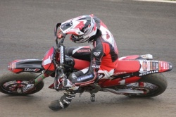 Vidéo : les coulisses de la finale Supermotard avec Luc1