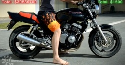 Vidéo : la vie d'un motard coûte-t-elle plus cher que son équipement ? 