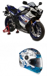 Yamaha R1 Replica du GMT94 et le casque David Checa