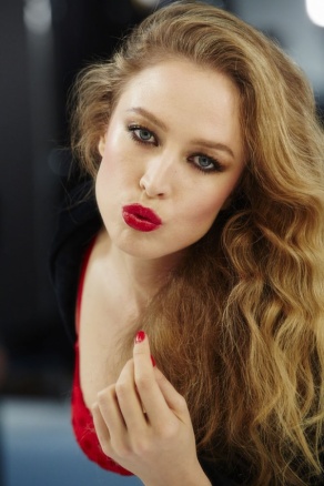 Backstage du Calendrier Pirelli 2015 par Steven Meisel, image par Marc Regas