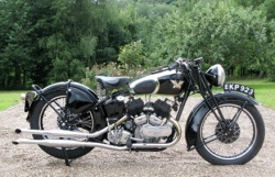 90 motos classiques aux enchères