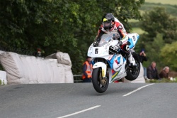 Classic TT : Anstey prend les devants - crédit photo : IOMTT