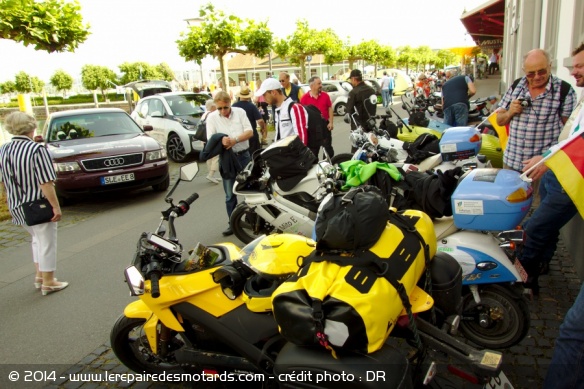 Les motos et scooters électriques sur la route de Lucerne