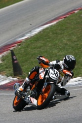 KTM 390 Duke Cup : victoire de Rivot à Alès - crédit photo : KTM