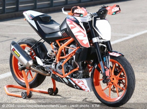 KTM 390 Duke Cup