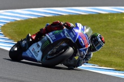 MotoGP : Lorenzo mène et chute - crédit photo : Yamaha
