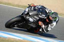 Tom Sykes remet son titre en jeu - crédit photo : Kawasaki