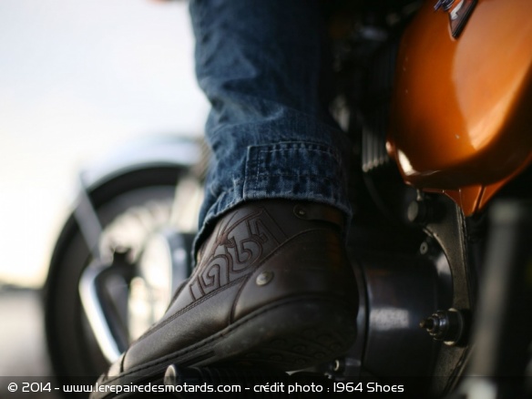 1964 Shoes : la nouvelle marque de chaussures moto