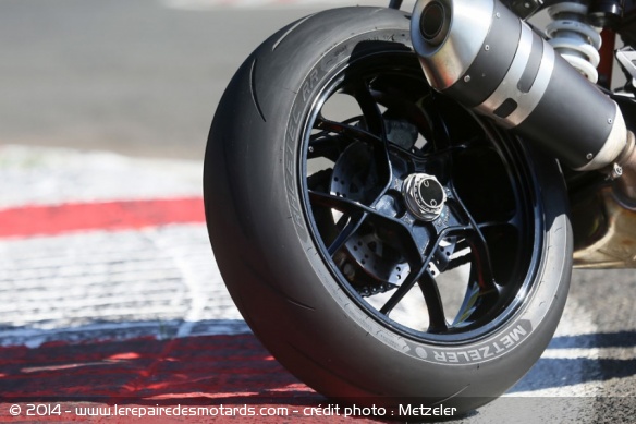 Pneu sport Metzeler Racetec RR