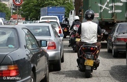 la FFMC Charente contre les route dangereuses pour les motards