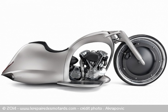 Concept Akrapovic Full Moon