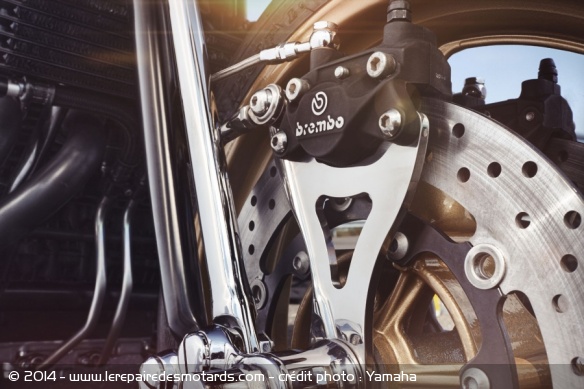 Le freinage est assuré par Brembo