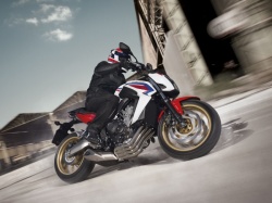 Bridage A2 pour les Honda CB650F et CBR650F