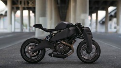 Ronin 47 : la moto indestructible