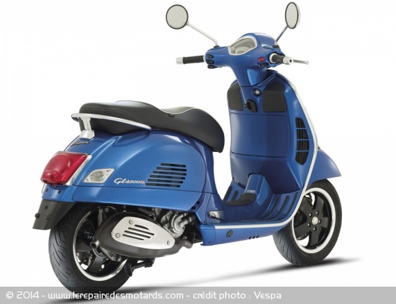 Scooter Vespa GTS Super 125 et 300