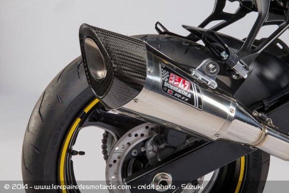 Suzuki GSR 750 Boss