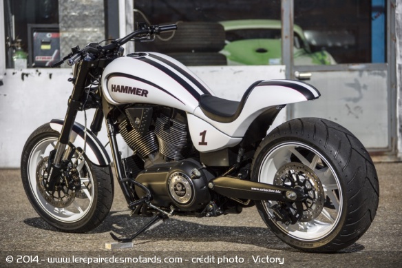 Victory Hammer S custom par Urs Erbacher