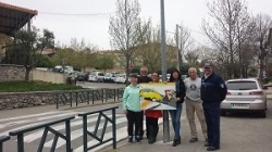 Les panneaux faits par des enfants (photo: alpes 1)
