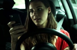 Deux portables au volant et un accident mortel