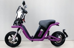 Le Motit, des scooters en libre-service à Barcelone (photo : DR)