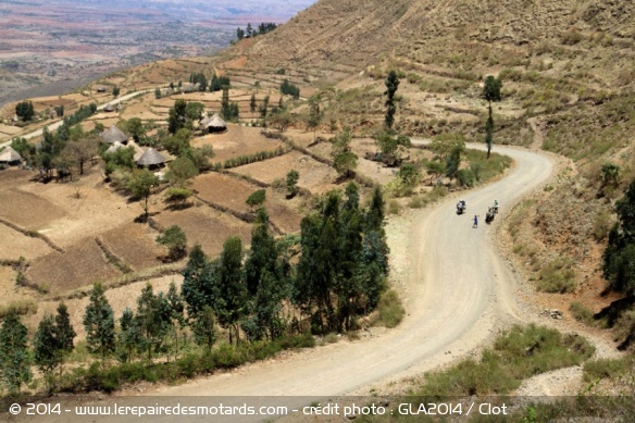Documentaire : l'Afrique de l'Est à moto