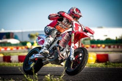 Un site pour le Supermotard - crédit photo : FFM