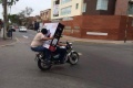 Tuto transporter télé à moto