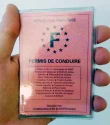 Nice paye le permis de conduire des jeunes - crédit photo : A. Ferrant