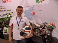 Bihr distribue Arai et annonce les prix