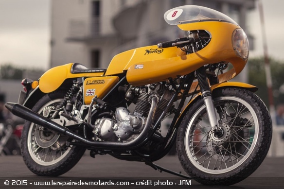 Norton Commando Production Racer, 1977, 850cc - crédit photo : JFM