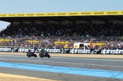MotoGP : la tribune Dunlop complète