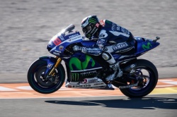 MotoGP : Lorenzo accélère à Valence - Crédit photo : MotoGP