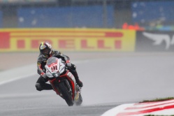 WSBK : Haslam en pole à Magny-Cours - crédit photo : DWO
