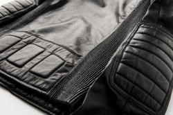 Blouson Blauer Neo zoom sur l'emplacement coudières
