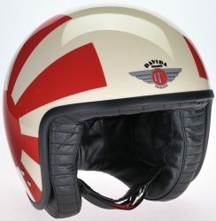 Seul le casque 'Jet' est homologué en France