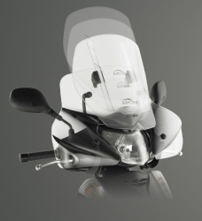 Givi propose son concept de pare brise Airflow pour scooter