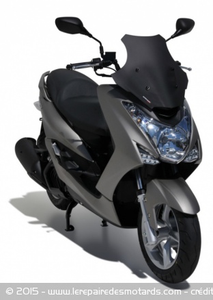 Bulle Sport Ermax pour scooter Yamaha majesty 125 S 2014-2015