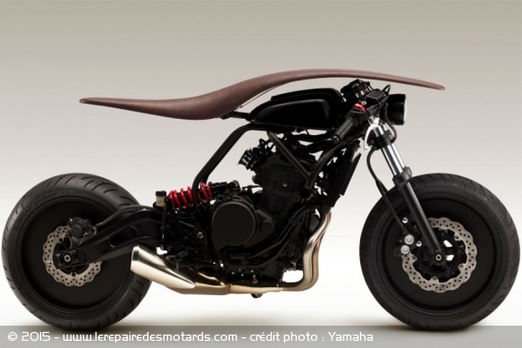 Exposition Yamaha Ah A May - Moto