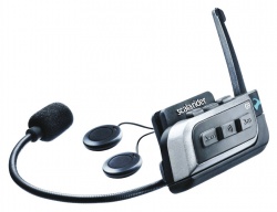 Les intercoms dont les écouteurs se fixent dans le casque sont toujours autorisés