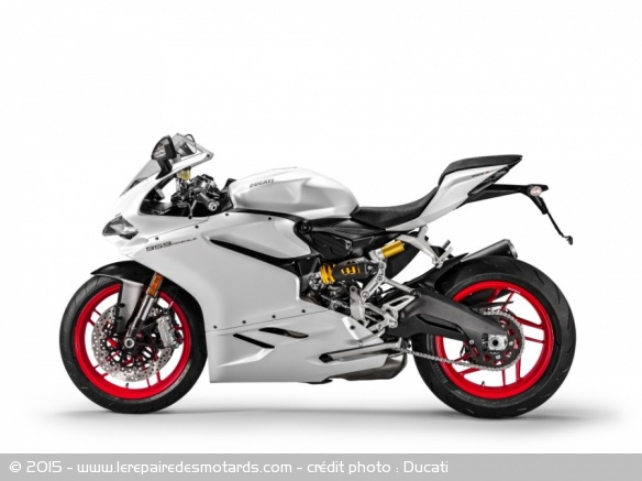 Ducati 959 Panigale Euro 4 blanche cote gauche