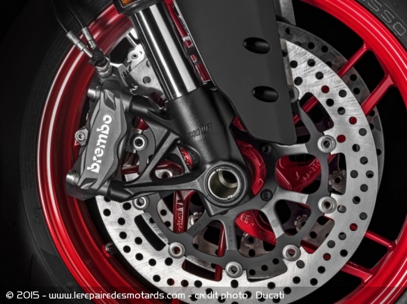 Ducati 959 Panigale freins