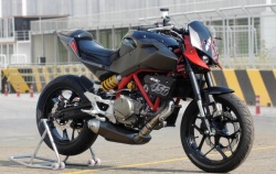 Hyosung Exiv 450 Concept : la street-bike coréenne