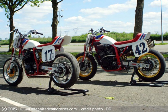 Vue arrière des réplica Honda RS 750 et 600